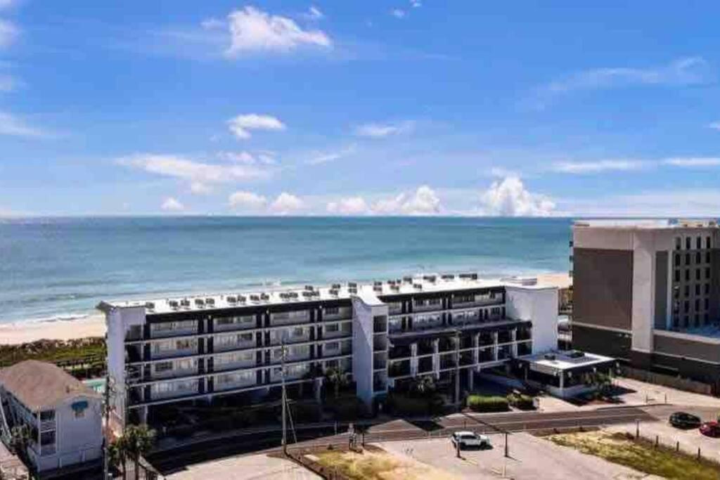 Oceanfront * Pool * Elevator * Boardwalk Apartment Carolina Beach Exterior photo